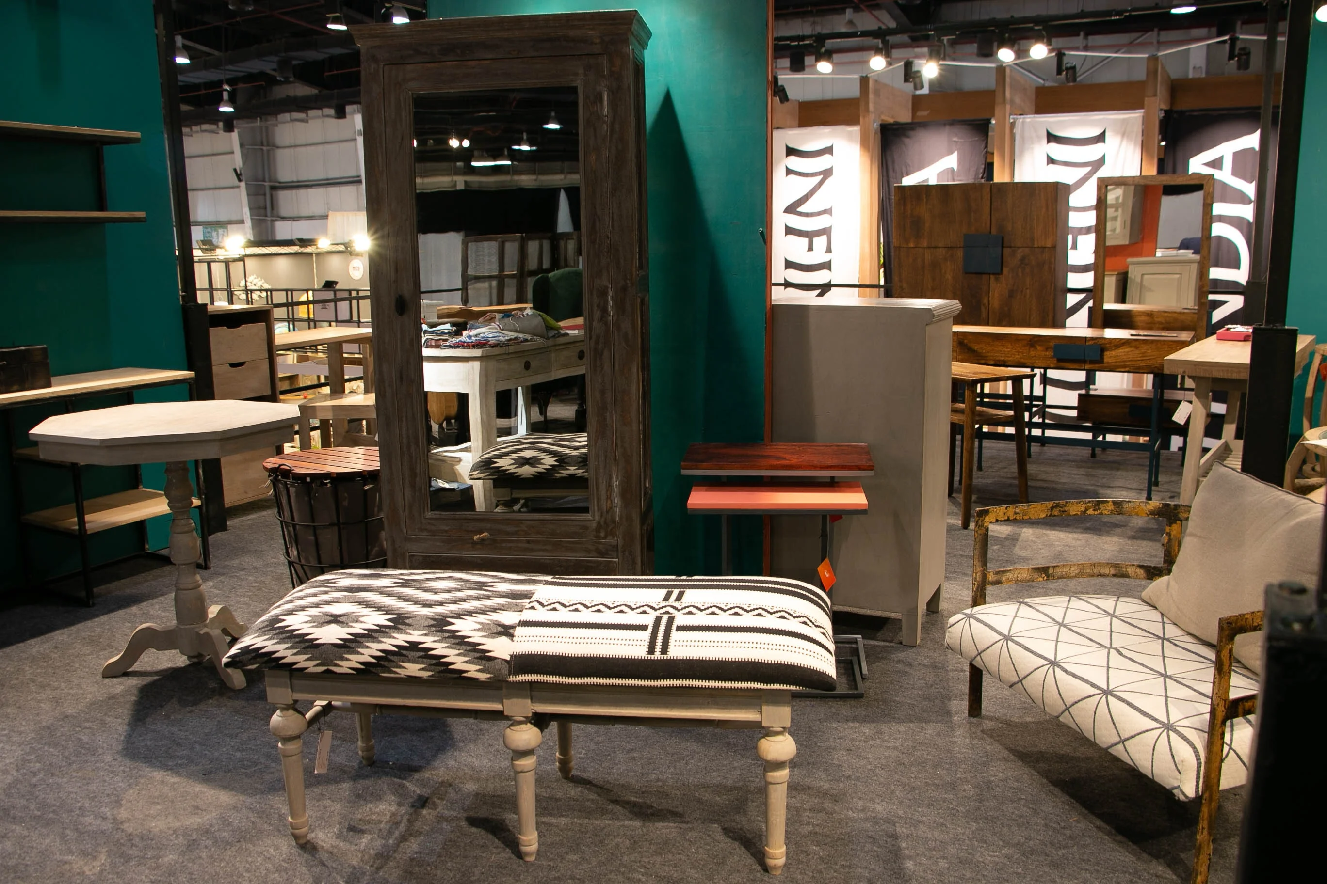 Кухонная мебель из массива манго промышленная деревенская