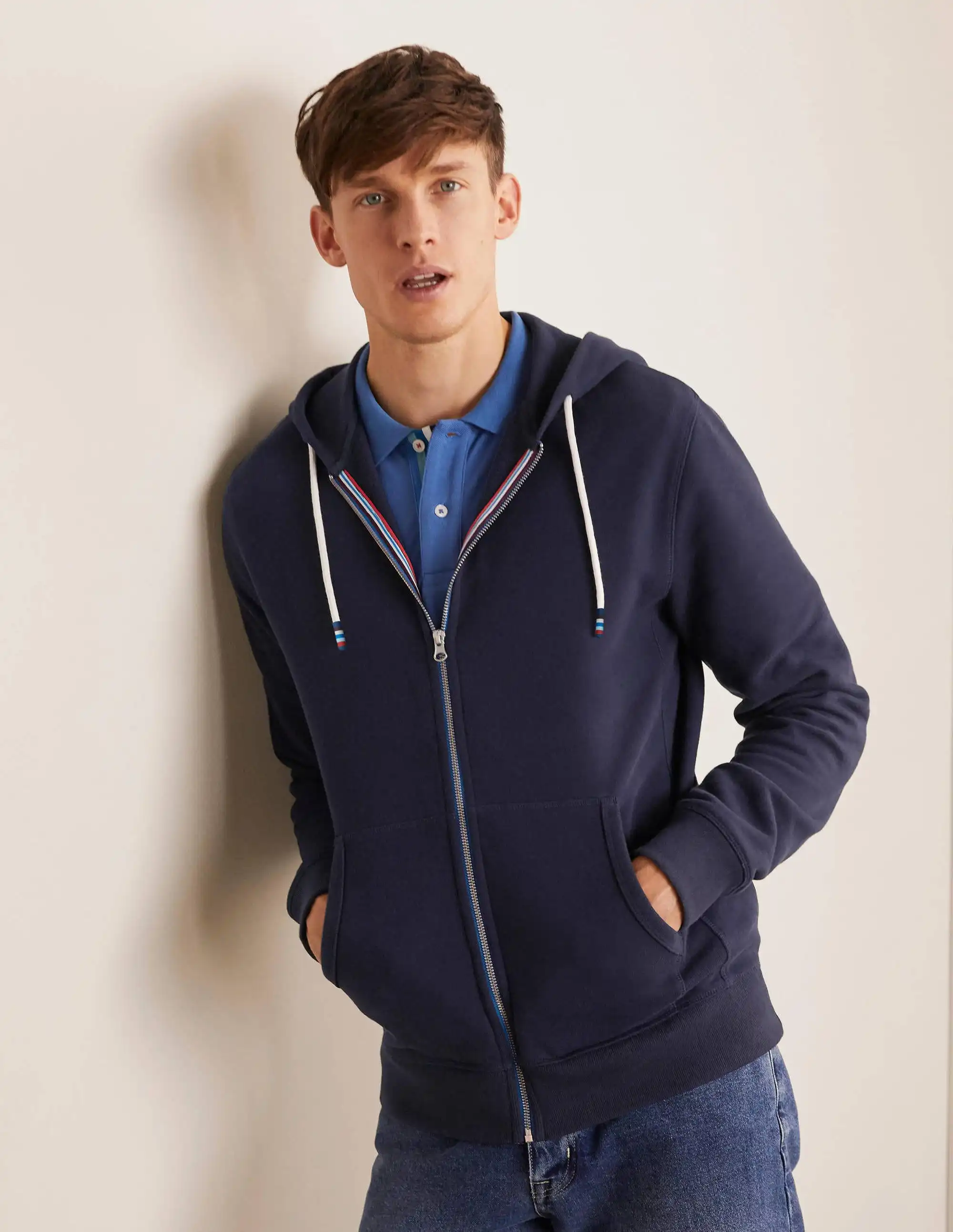 
100% cotton Loop back cotton jersey Front pockets Zip-through front Ribbed cuffs and hem Casual comfortable fit Machine washable 