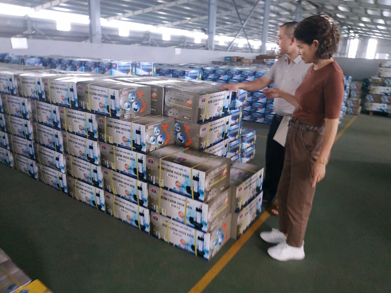 New model 2020 price sewage water pumps high quality export Pakistan single phase 220V red blue color