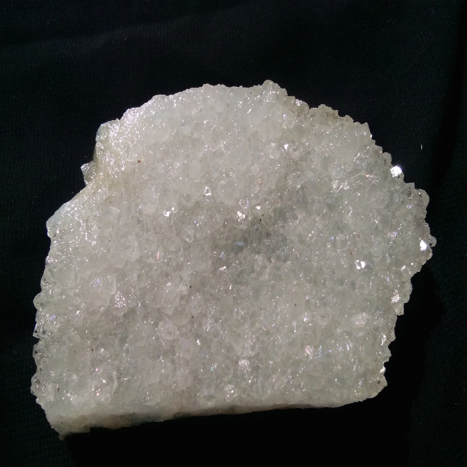 Wholesale Natural Rock Crystal Anandalite Rainbow Cluster 1-Color Decorative Semi-Precious Stone Craft Wedding Decoration Gift