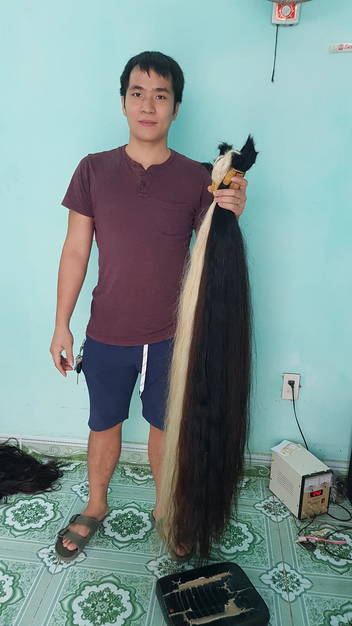 
humanhair extention natural grey hair one tail one head cut from vietnamese women, no chemical, no dyed, silk, thick 