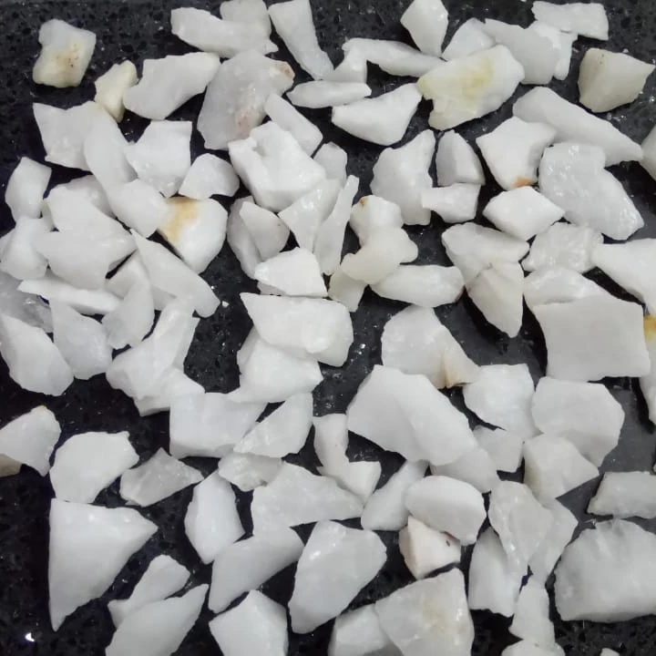 Белый кварцевый Непрозрачный агрегат для напольного покрытия terrazzo от производителя