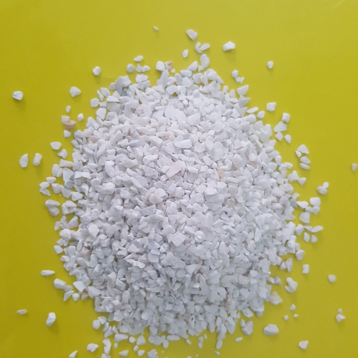 Vietnam Origin High Calcium and White Limestone Granular 2-3MM