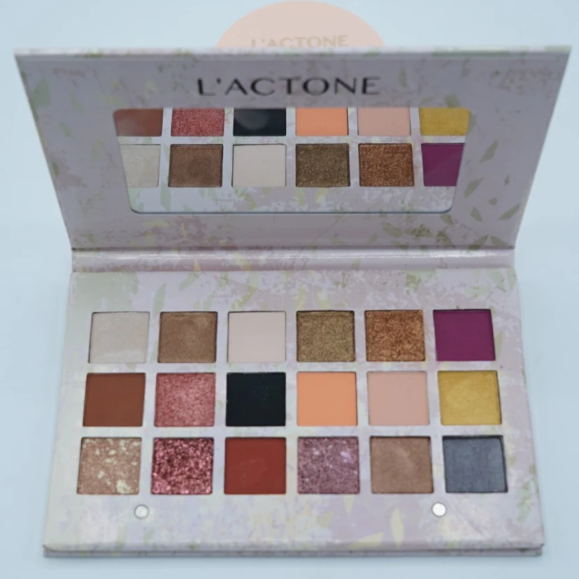 Eye Shadow Palette 18 Colour High Pigmented Professional Make Up Made in Turkey