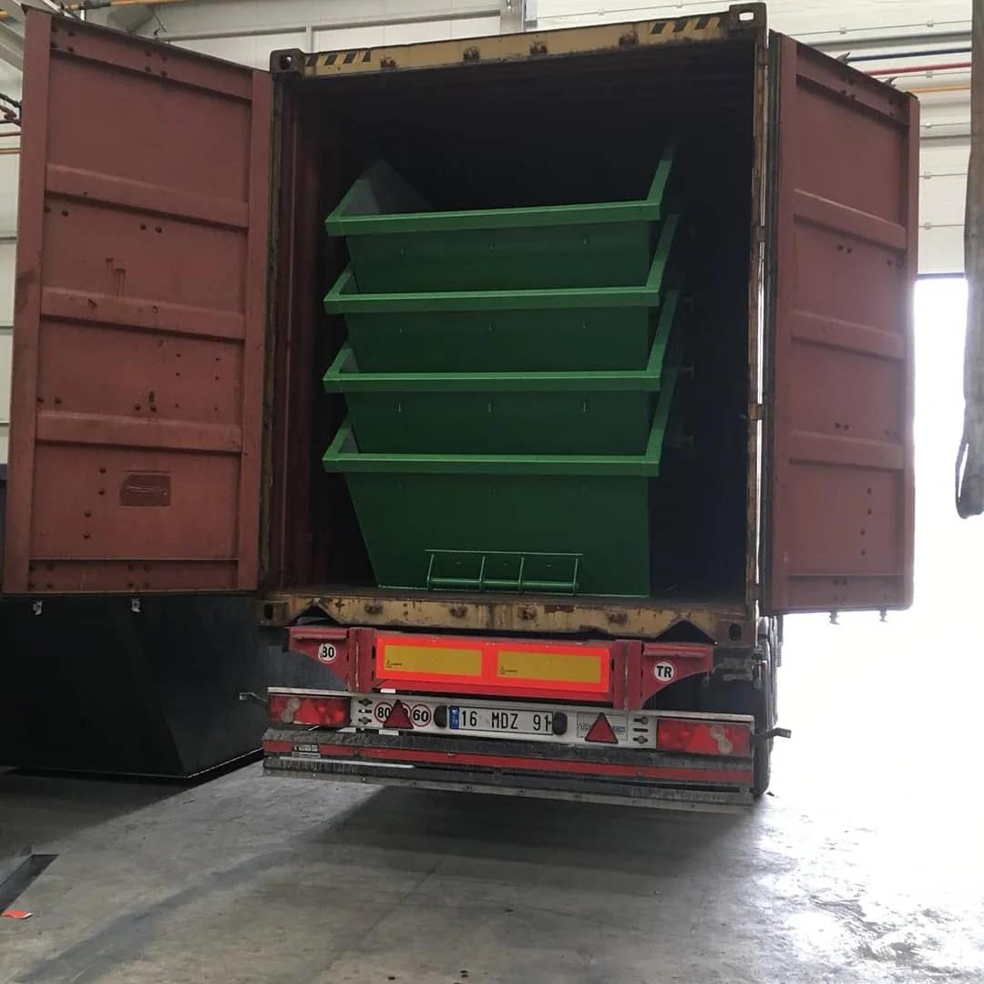 Мусорный контейнер бункер-накопитель металла пропустить