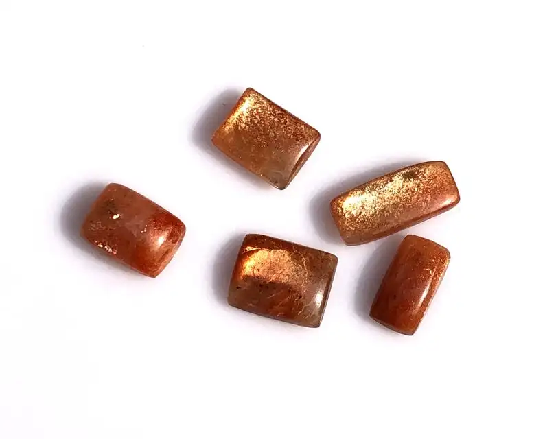 
 Камень солнца квадратный свободный кабошон свободного размера драгоценные камни, ручная полировка гладкий и плоский драгоценный камень для ювелирных изделий, лечебный камень  