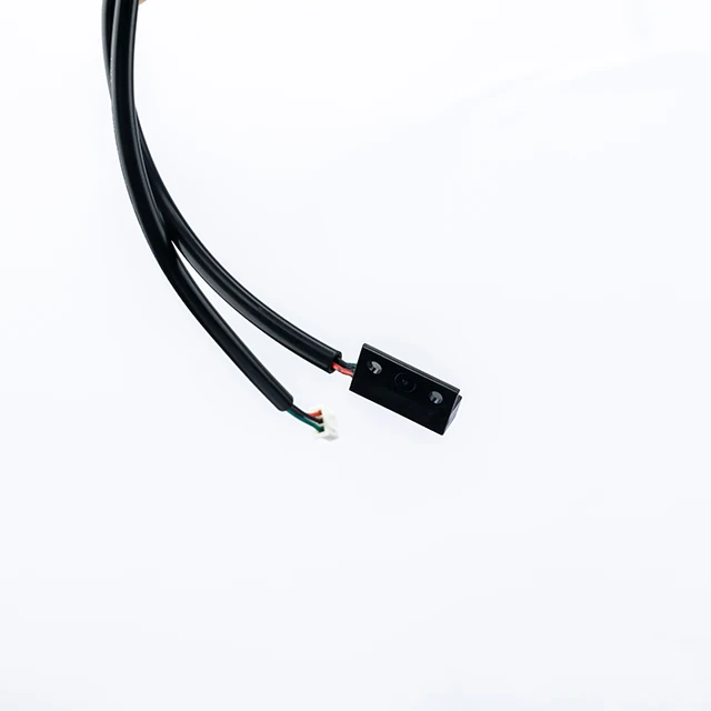 
 Плоский комплект, цифровой датчик приближения холла, переключатель, абсолютное положение, обеспечивает цифровой сигнал при активации с помощью магнита  