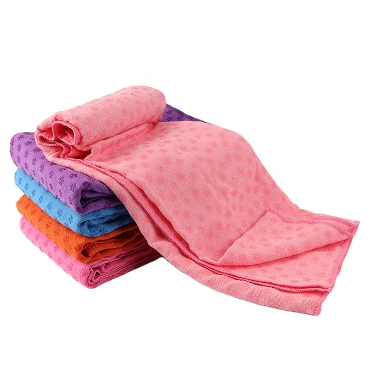 Wholesale Eco Friendly Silicone Non slip Grip Dots Yoga Mat Towel Anti Slip Microfiber Yoga Towel