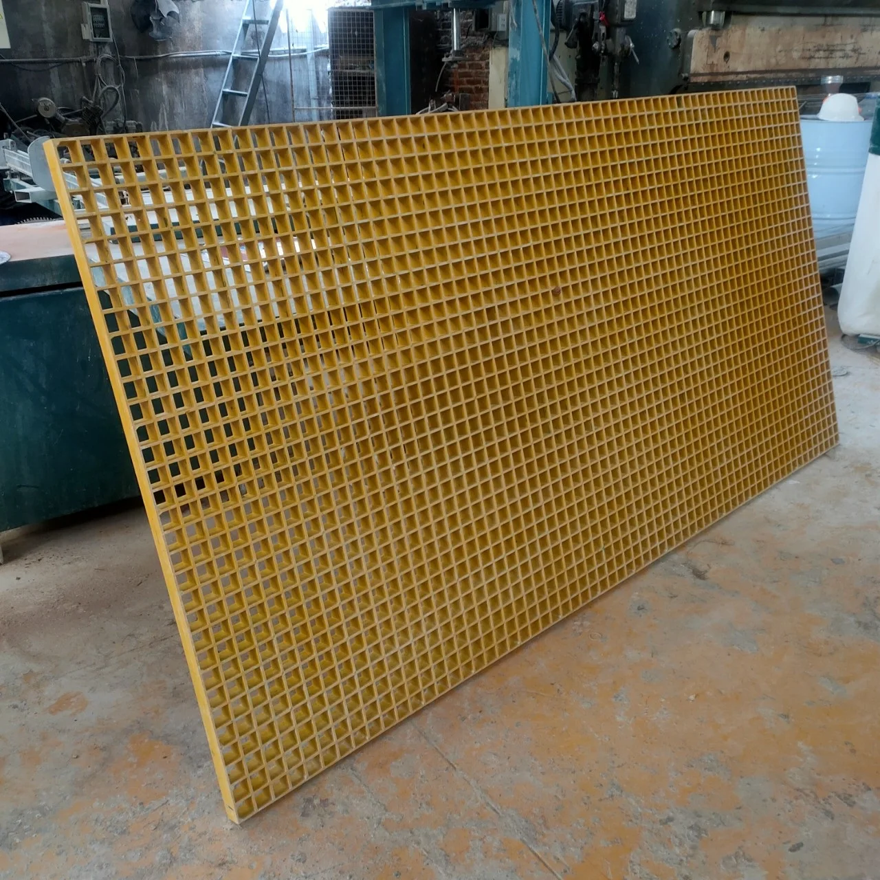 Anti-slip Flame Retardant Composite Grating FRP Yelllow with 20 years Shelf Life