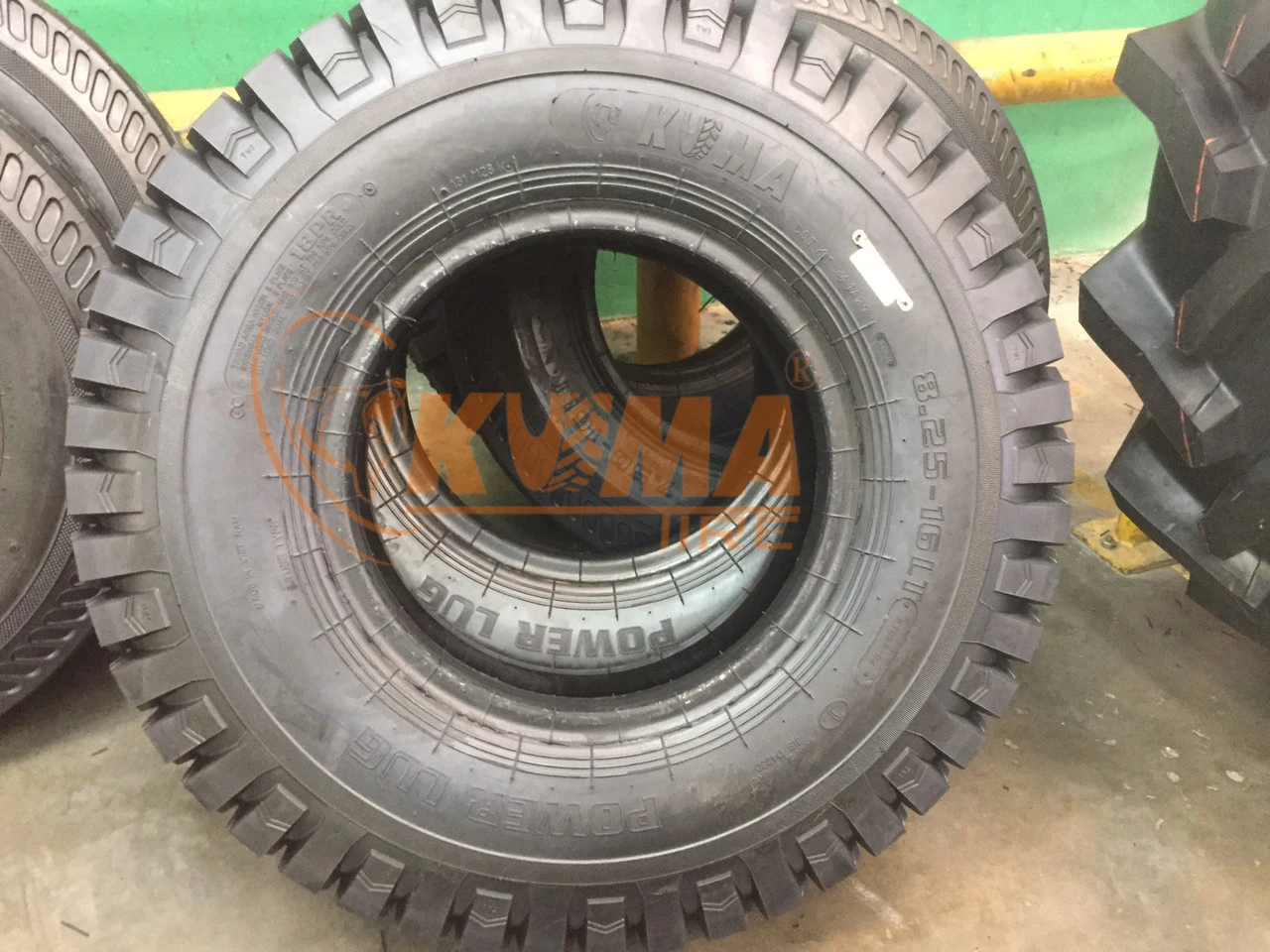 Сделано в Вьетнаме легкие шины для грузовых автомобилей с узором высококачественный товар оптом