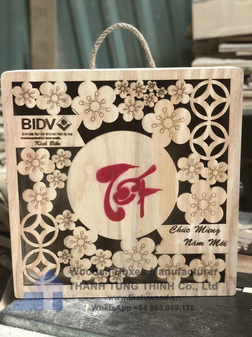 Трехбутылочная деревянная коробка для вина с раздвижной крышкой дизайн WhatsApp + 84 963949178