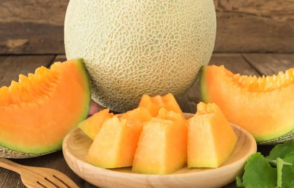 Best Fresh Canary Yellow Melon With Gold Skin From Reputable And Quality Company In Vietnam Buy Now