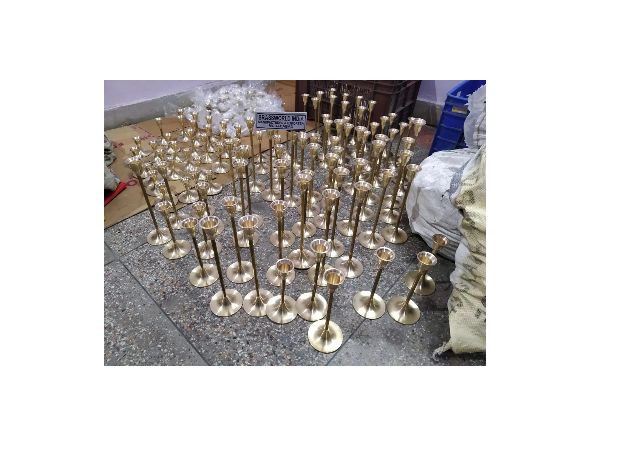 BRASSWORLD индийский полированный латунный подсвечник с длинной палочкой религиозная модель металлическое ремесло