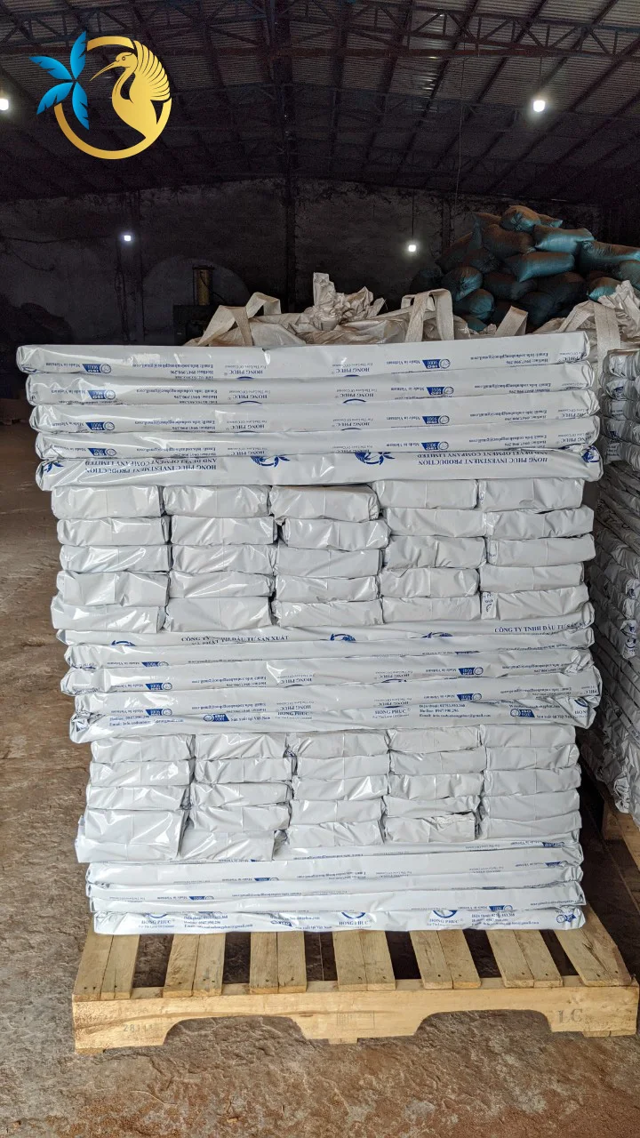 Premium Quality Customized Coco Coir Grow Bag for incubating and planting Wholesales Coco Peat from Vietnam for Greenhouses