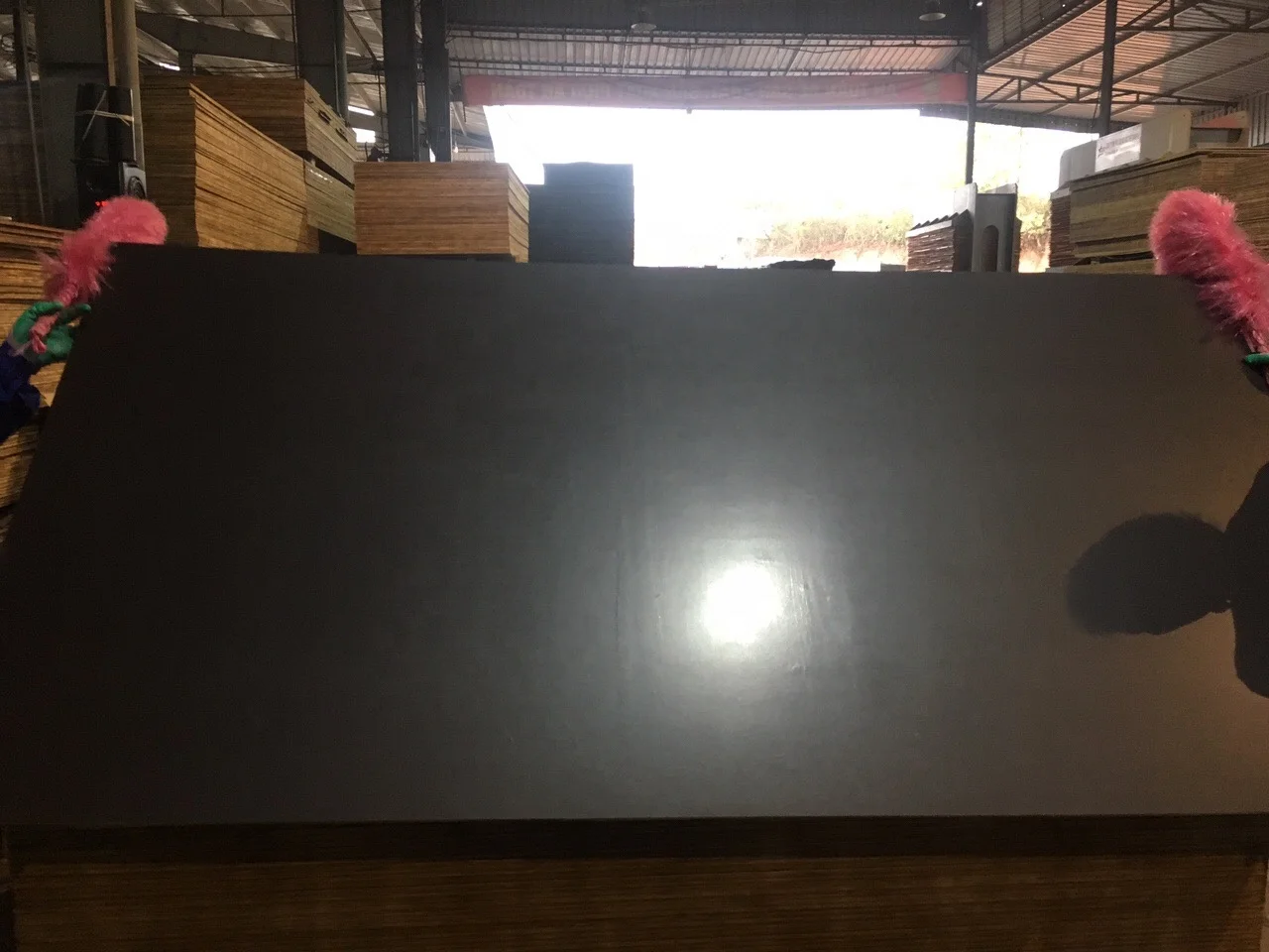 Viet Nam Film Faced Plywood Construction 12mm Marine Plywood Phenolic 12mm black marine film faced plywood for construction