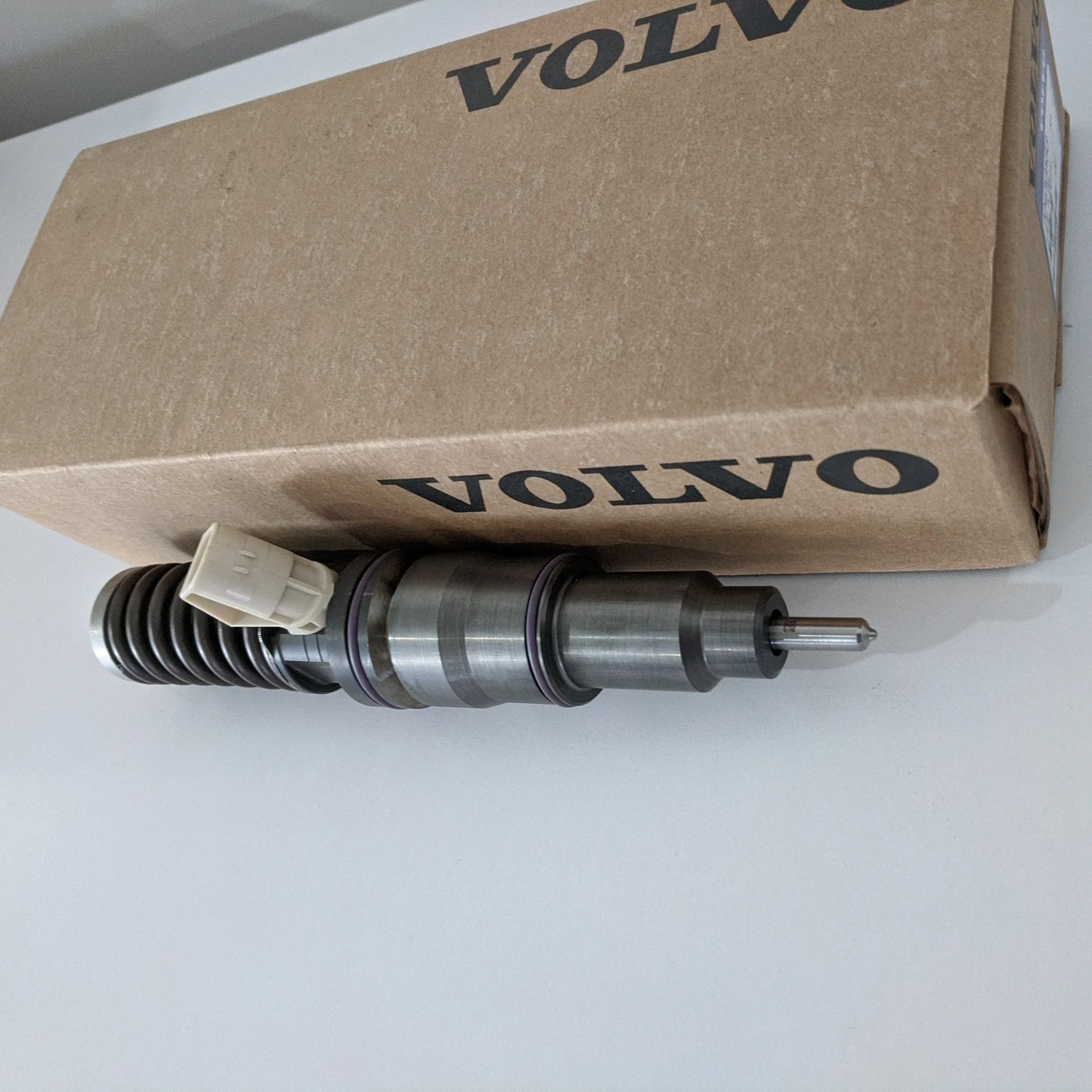 889498 BEBE4C05001 Brand New Genuine 2 Pins Diesel Fuel Injector