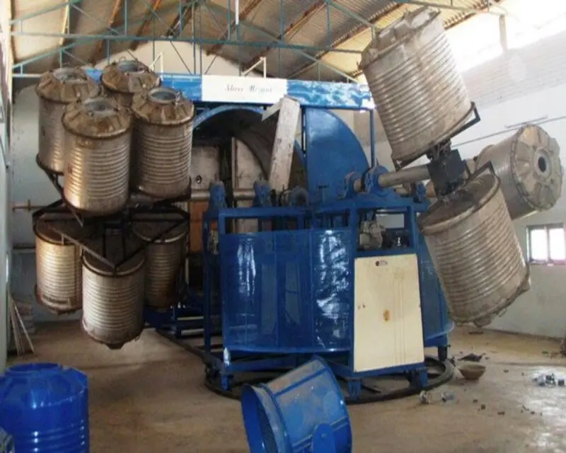 
Plastic water tank making 4 Arms Bi-axial Roto moulding Machine manufacturer n india water tank making rotomoulding machine 