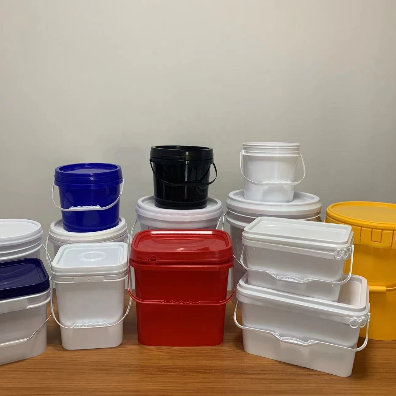 Plastic Buckets, Antifreeze pile, Bubble Tea Cup, Environment Friendly PP Customized Logo, Size, Candy Can.