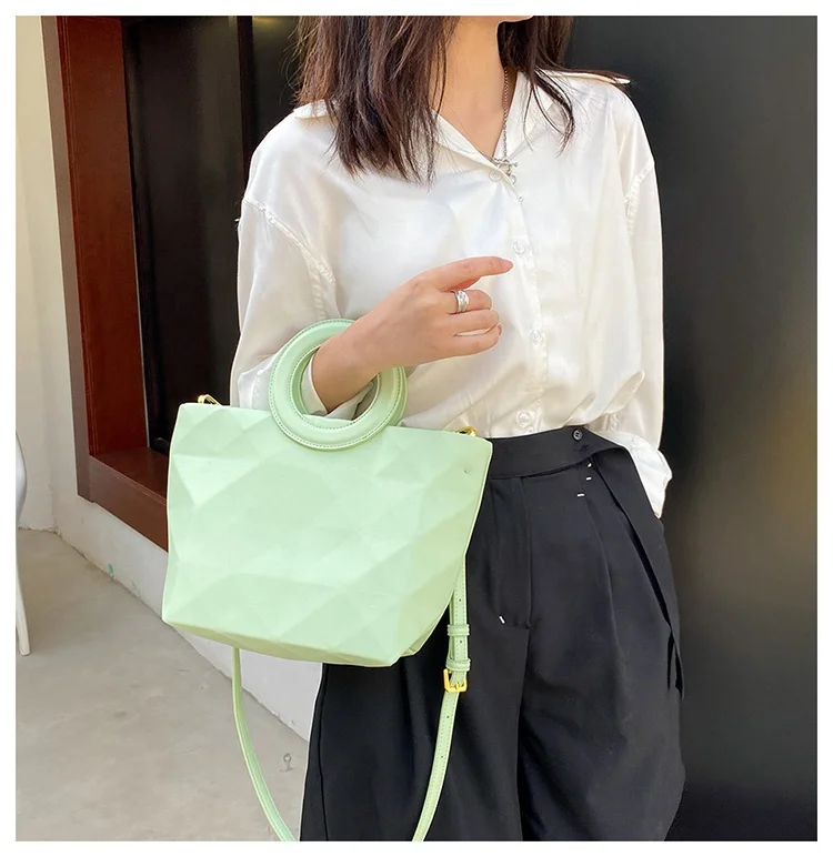 S1146# fashion geometric argyle pattern crossbody bags with acrylic chain ladies round handle handbags for women sling bags