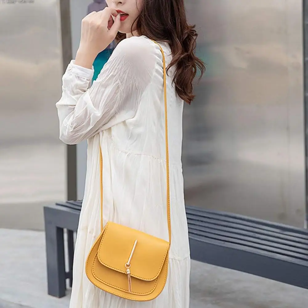
Simple Solid Color Tassel Small Crossbody Bags Shoulder Bag for Women Stylish Ladies Messenger Bags Purse and Handbags 