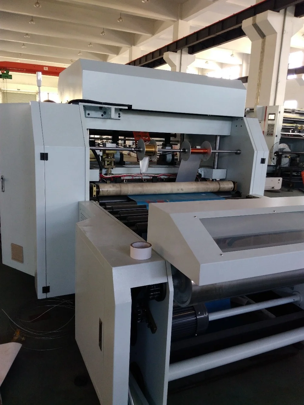 New Generation Automatic Non-Woven Fabrics Calendar Hang Bag Web-Fed Hot Foil Stamping Machine TYM1300