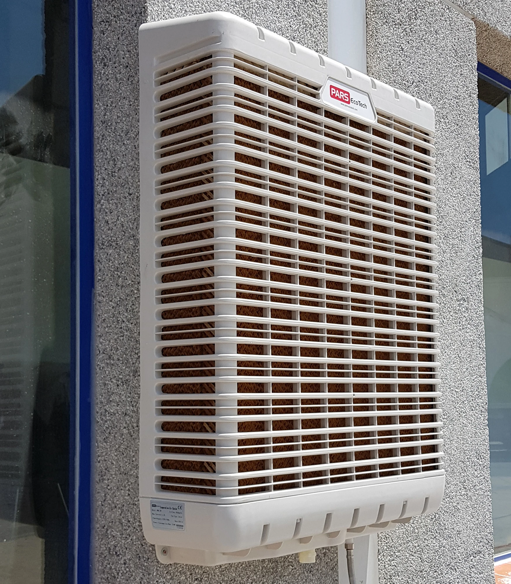 Тонкий профильный Испарительный оконный охладитель, популярный на европейском рынке