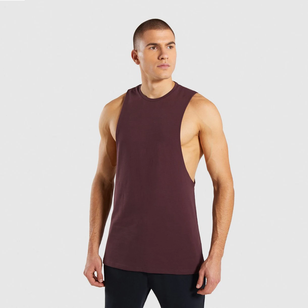  Летняя новая индивидуальная тренировочная жилетка для тренажерного зала бодибилдинг Облегающая майка высокоэластичная Мужская одежда фитнеса футболка без рукавов