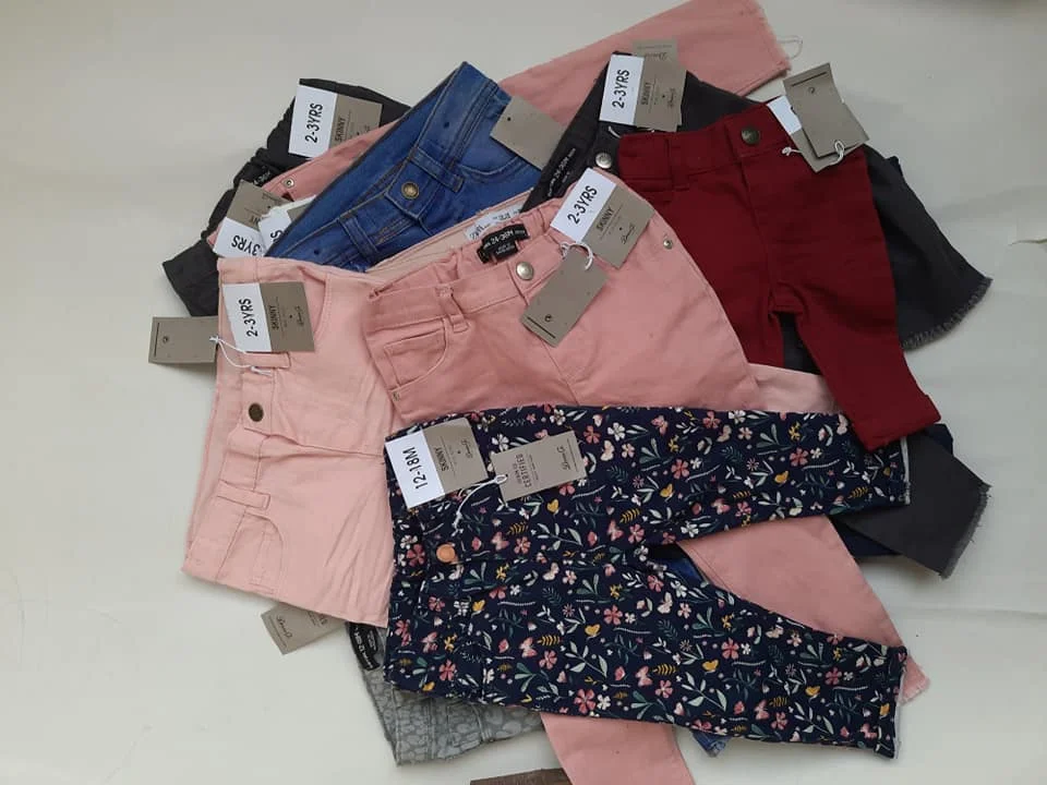 KIDS T-SHIRT SURPLUS GARMENTS MANUFACTURES MOQs 1018.6K stock
