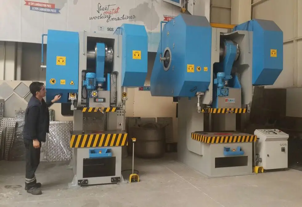 Pneumatic Press Machine for Sheet Metal Working