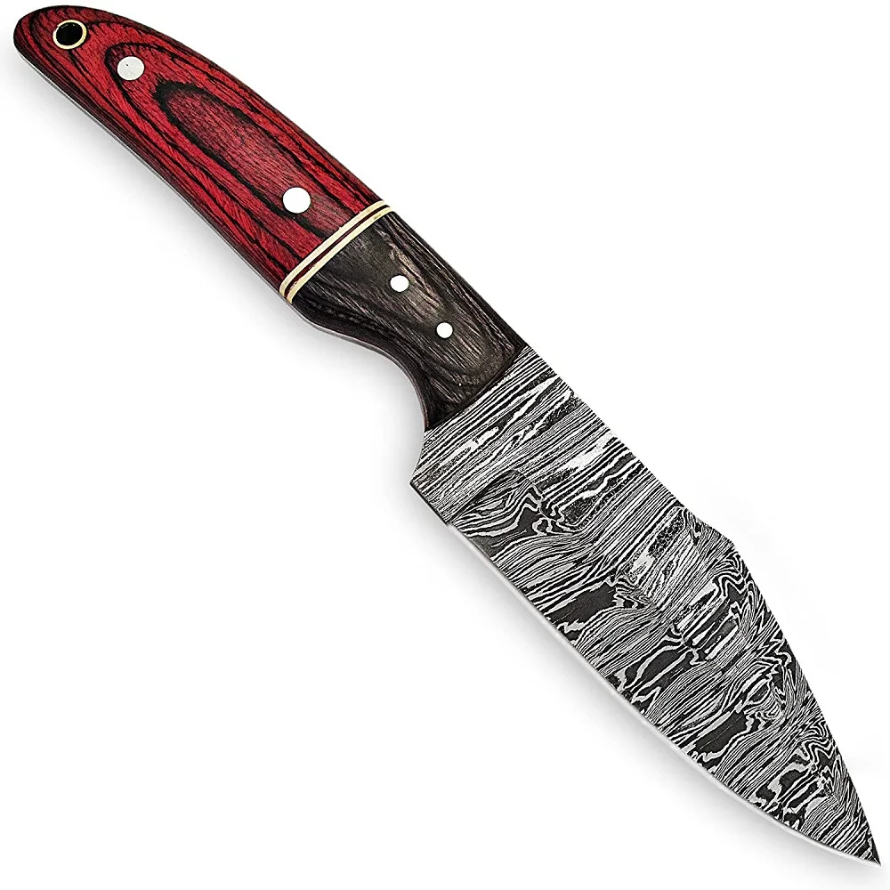 Охотничий нож ручной работы из дамасской стали с кожаным футляром