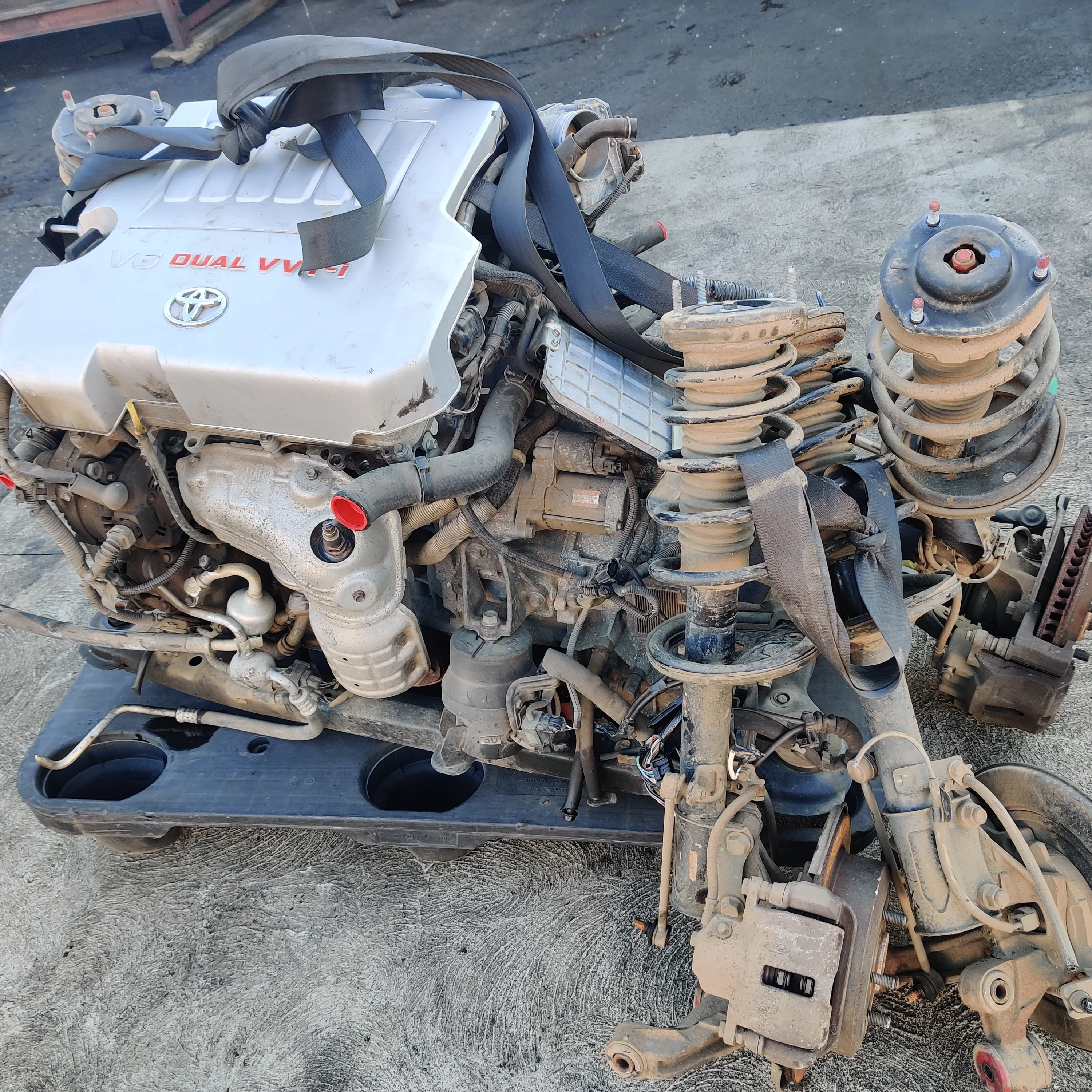 Toyota Hilux/ HiAce 2Y / 3Y / 4Y Complete Engines (Used) - Germany Origin