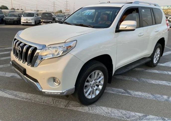 PRADO TOYOTA.jpg