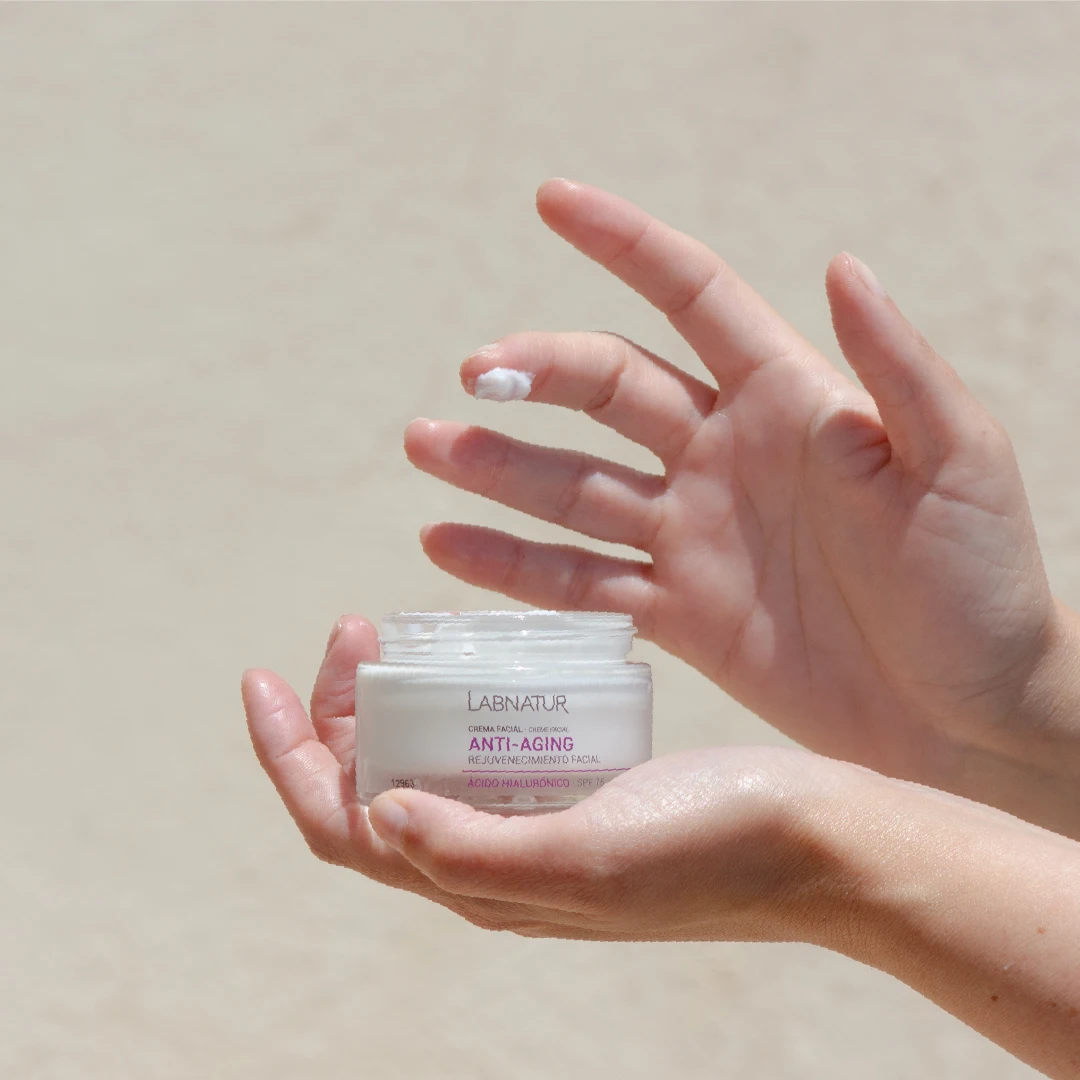 
Anti Aging Cream 50ml Face Cream Hyaluronic Acid Regenerating Anti Aging Moisturizer Anti Wrinkle Whitening Skin Care 