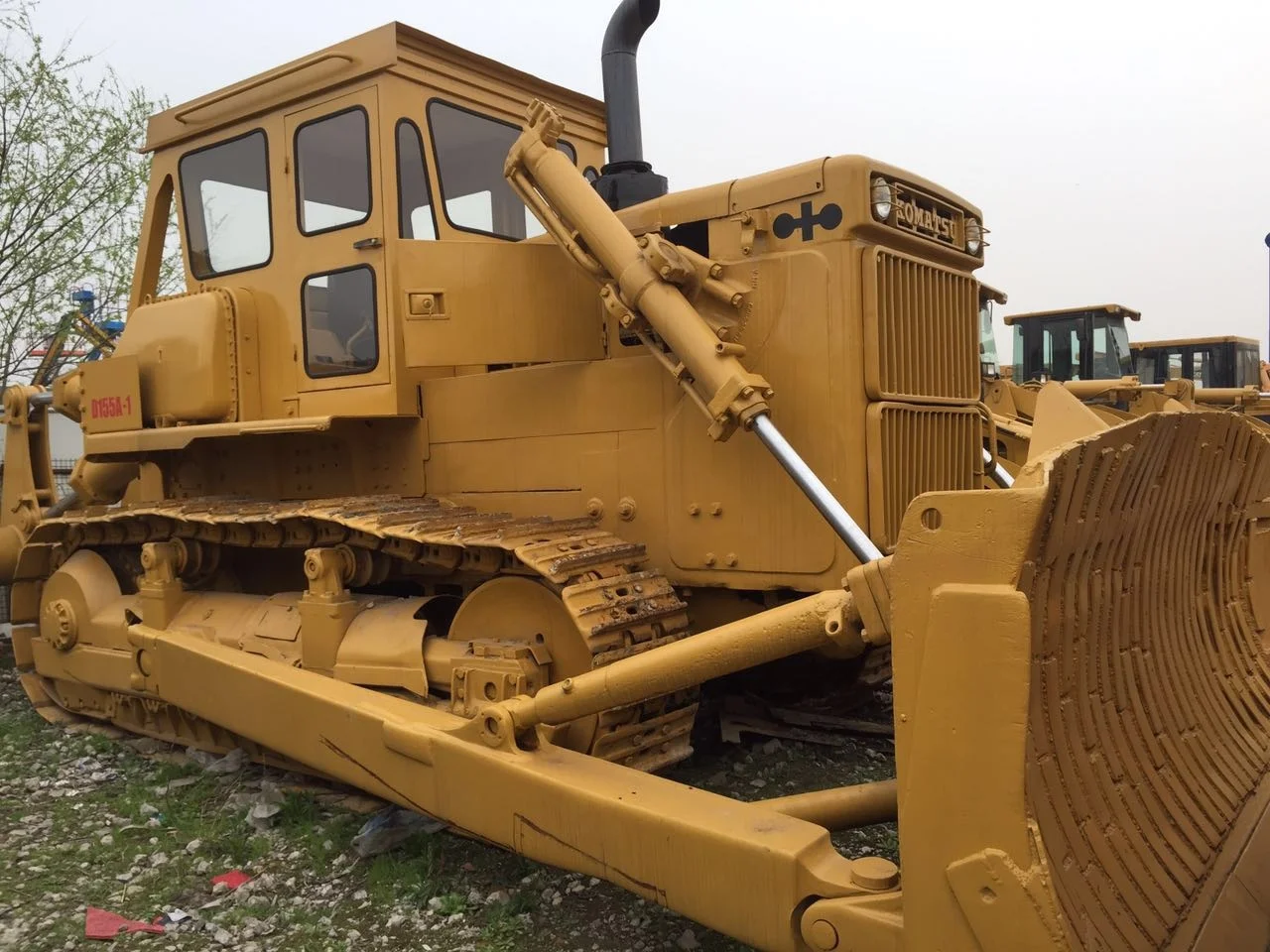 Recommended Commodities D155A komatsu used bulldozer D155A-1 D85
