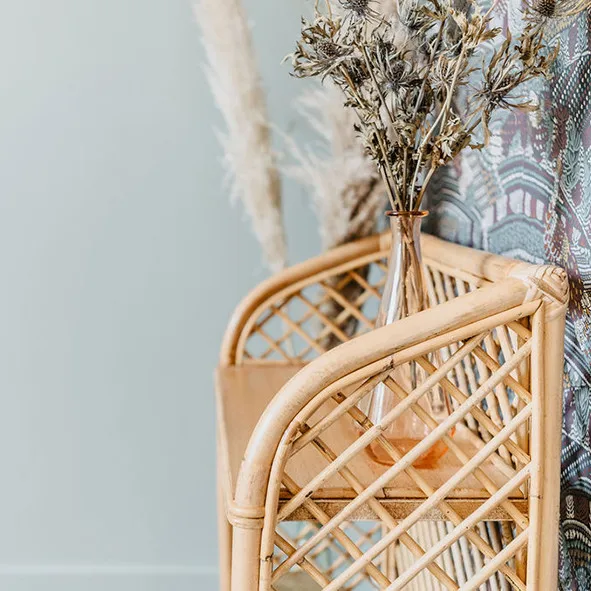 Винтажная книжная полка из ротанга книжный шкаф