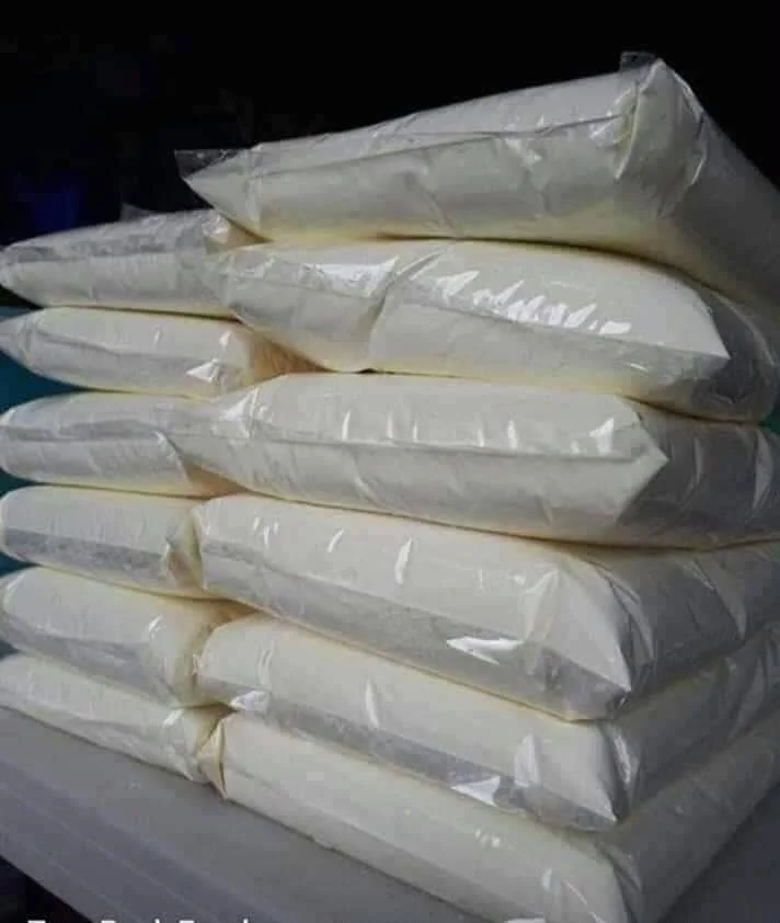 Milk Powder full cream milk powder whole/ skimmed milk powder for sale. wholesale prices.