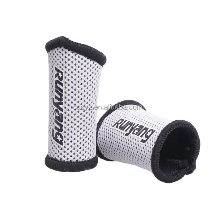 Protective gear fingers stall sleeve softness and elasticity basketball finger sleeves Finger Protection