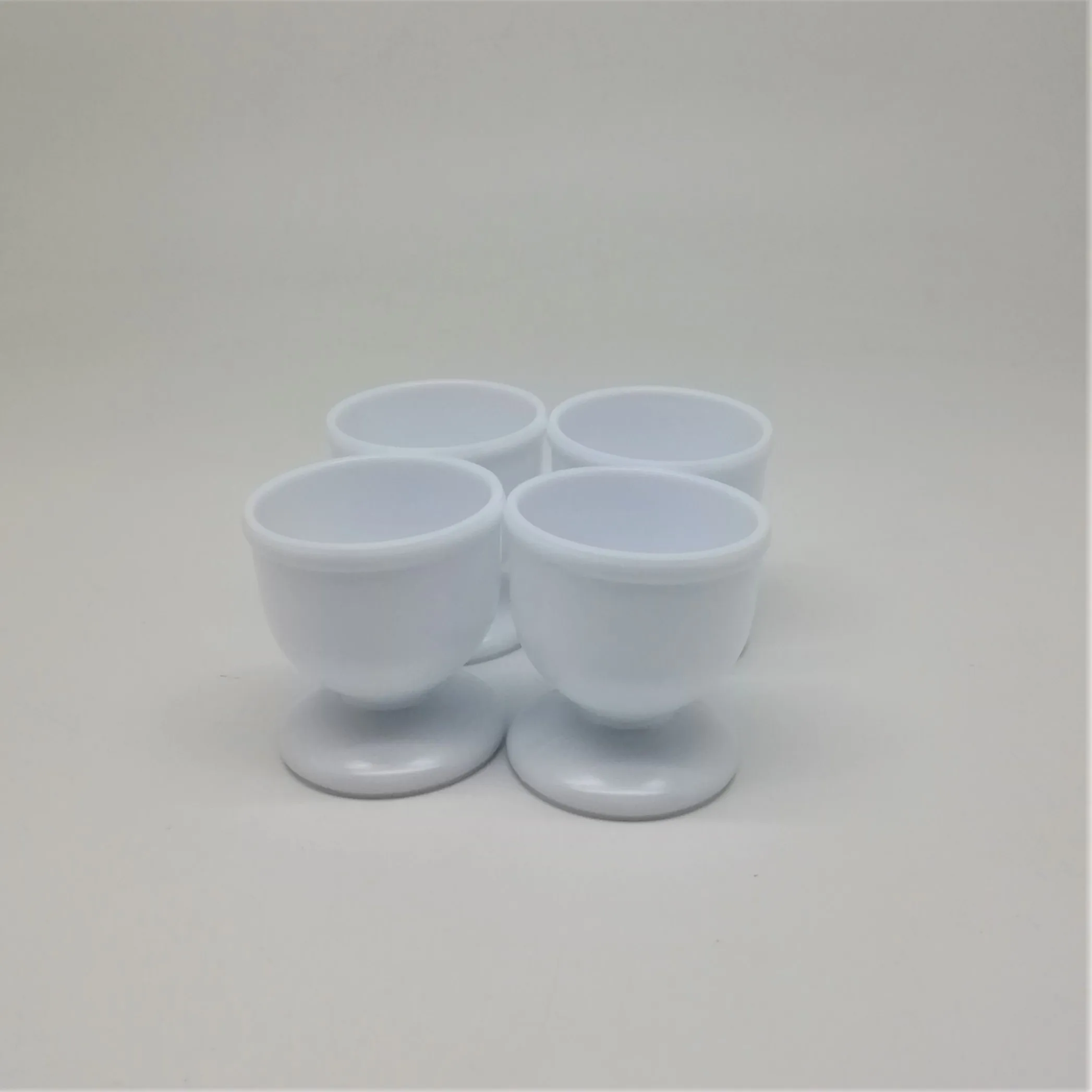 Inexpensive Plastic egg cups set of 4 breakfast egg holder kitchen tools easy clean poacher coquetiers Tazas para fast food