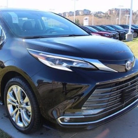Новинка 2021 Toyota Sienna Platinum AWD 7 пассажиров