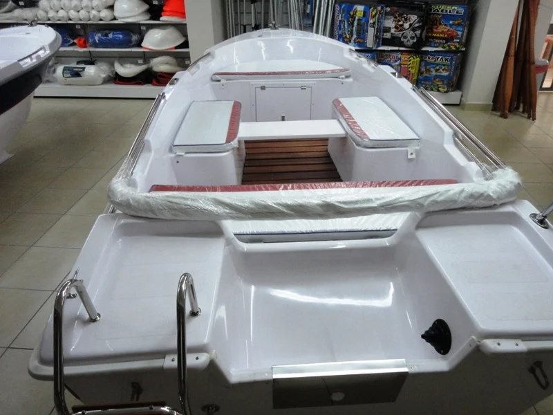 
SMALL FISHING FIBERGLASS BOAT SAFTER 400 