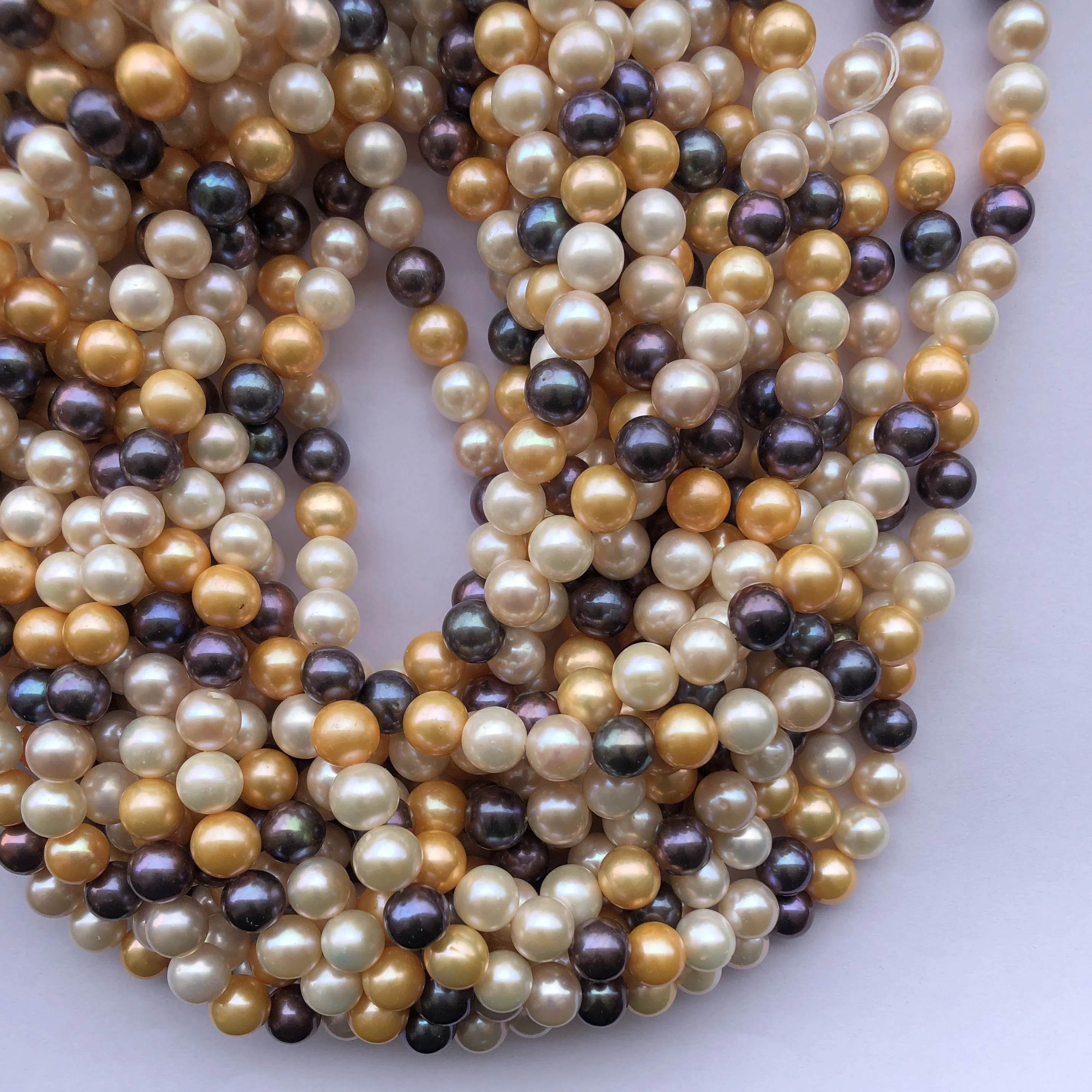 10mm Natural Multi Color Yellow Peacock Peach Freshwater Pearl Stone Smooth Round Beads Strand From Indian Supplier