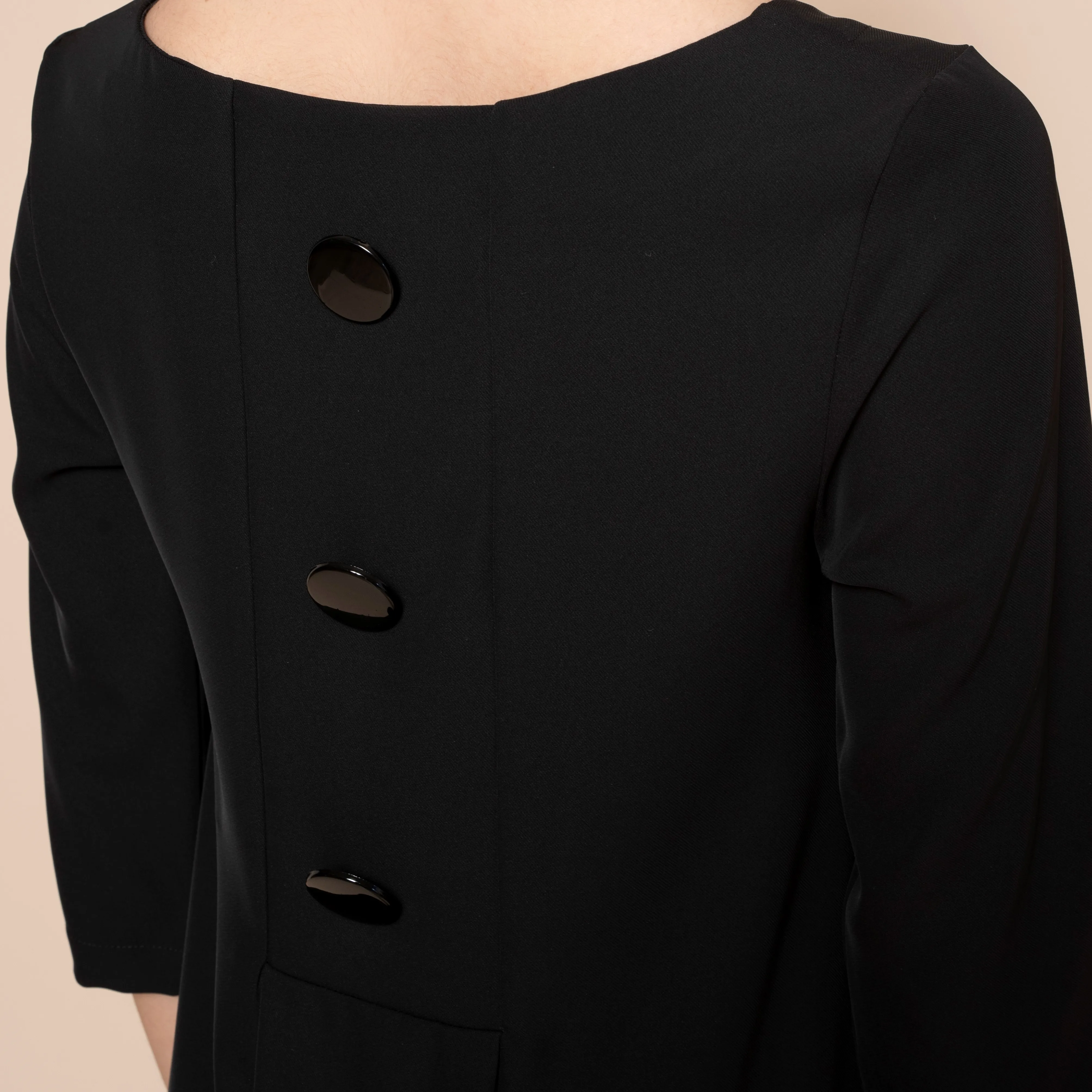 High quality made in Italy fancy longuette sheath dress with boat neckline and buttons on the back, for the day
