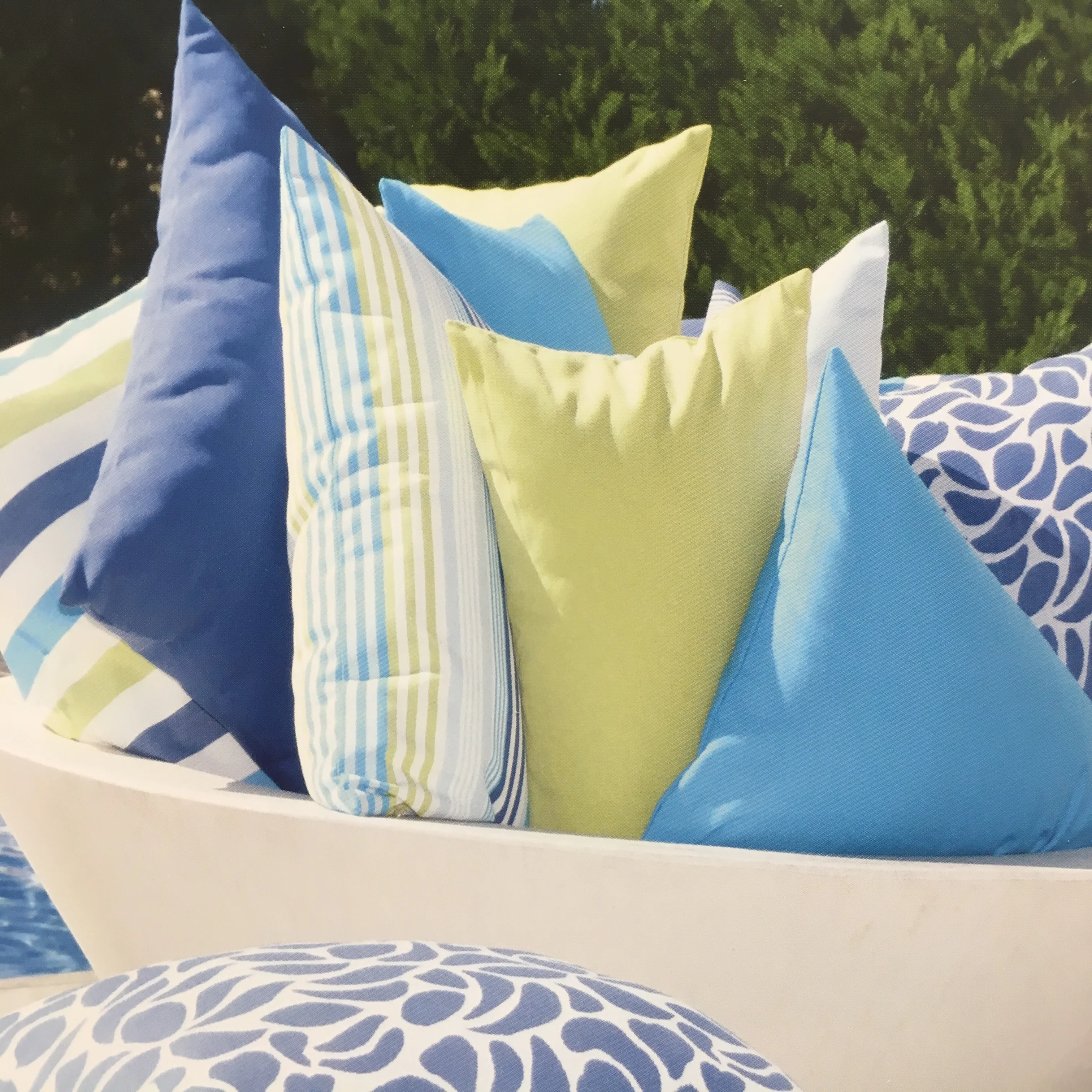 outdoor  table cloth  Fabric 100 Solution Dyed Acrylic Plain Waterproof Beach Gsm Style  patterned  Tent Feature  Material Yarn