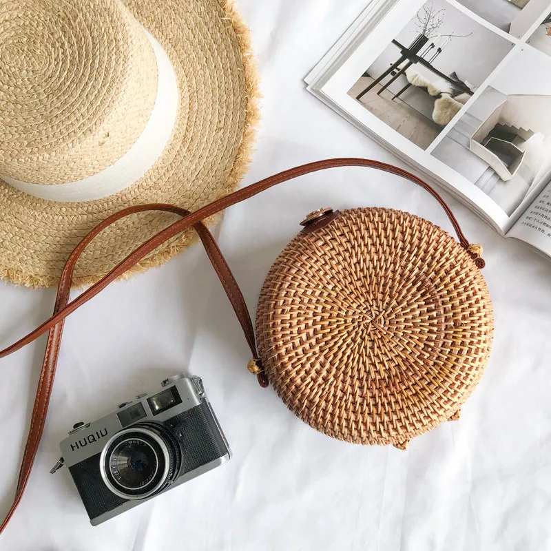 Vintage Handmade Women Summer Rattan, Crossbody Bolso bandolera de ratan Round Wicker Travel Shoulder Bag