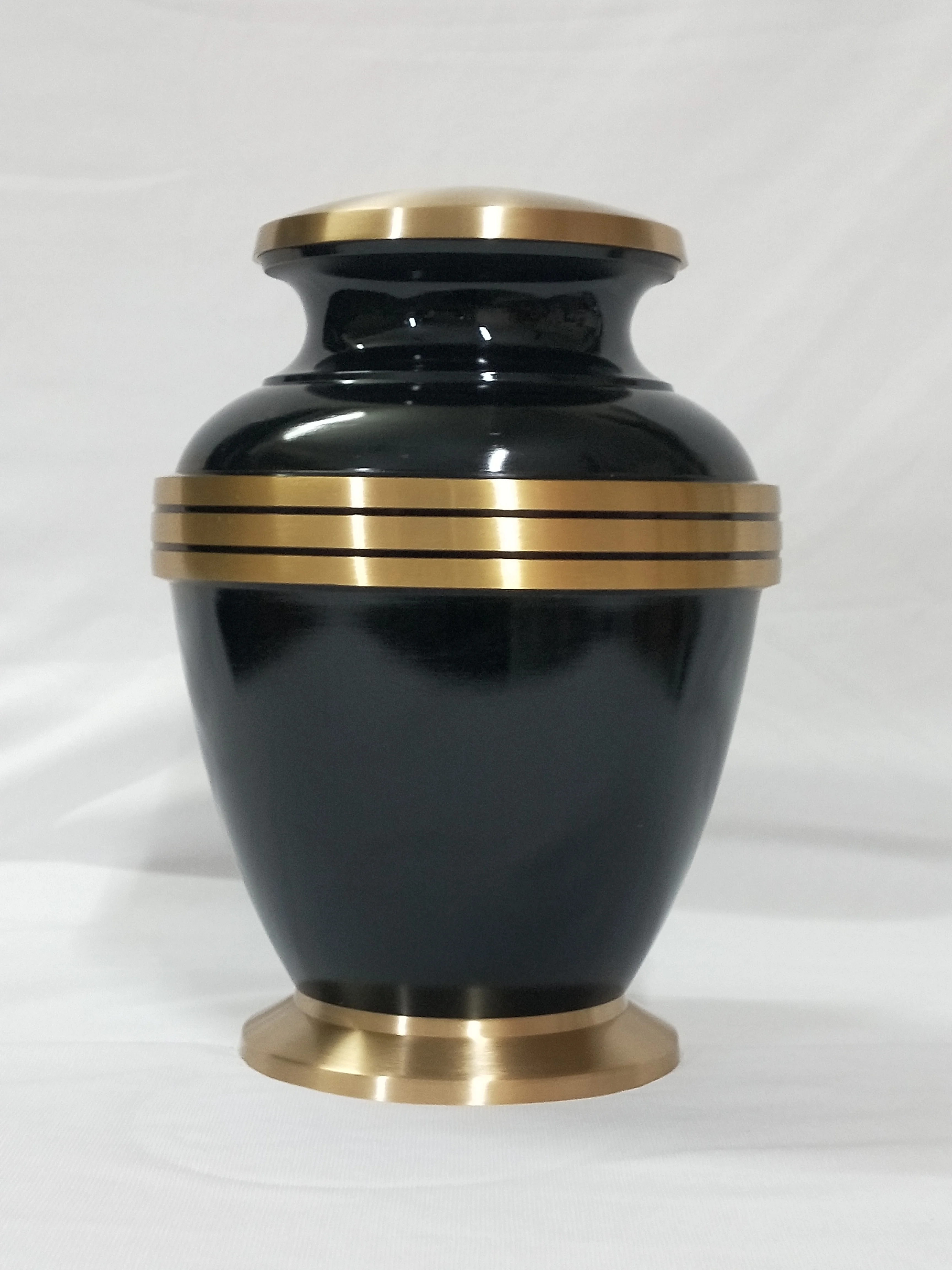 Хит продаж латунная урна для кремации золы традиционная хранилища людей Премиум-Качества в латунном металле