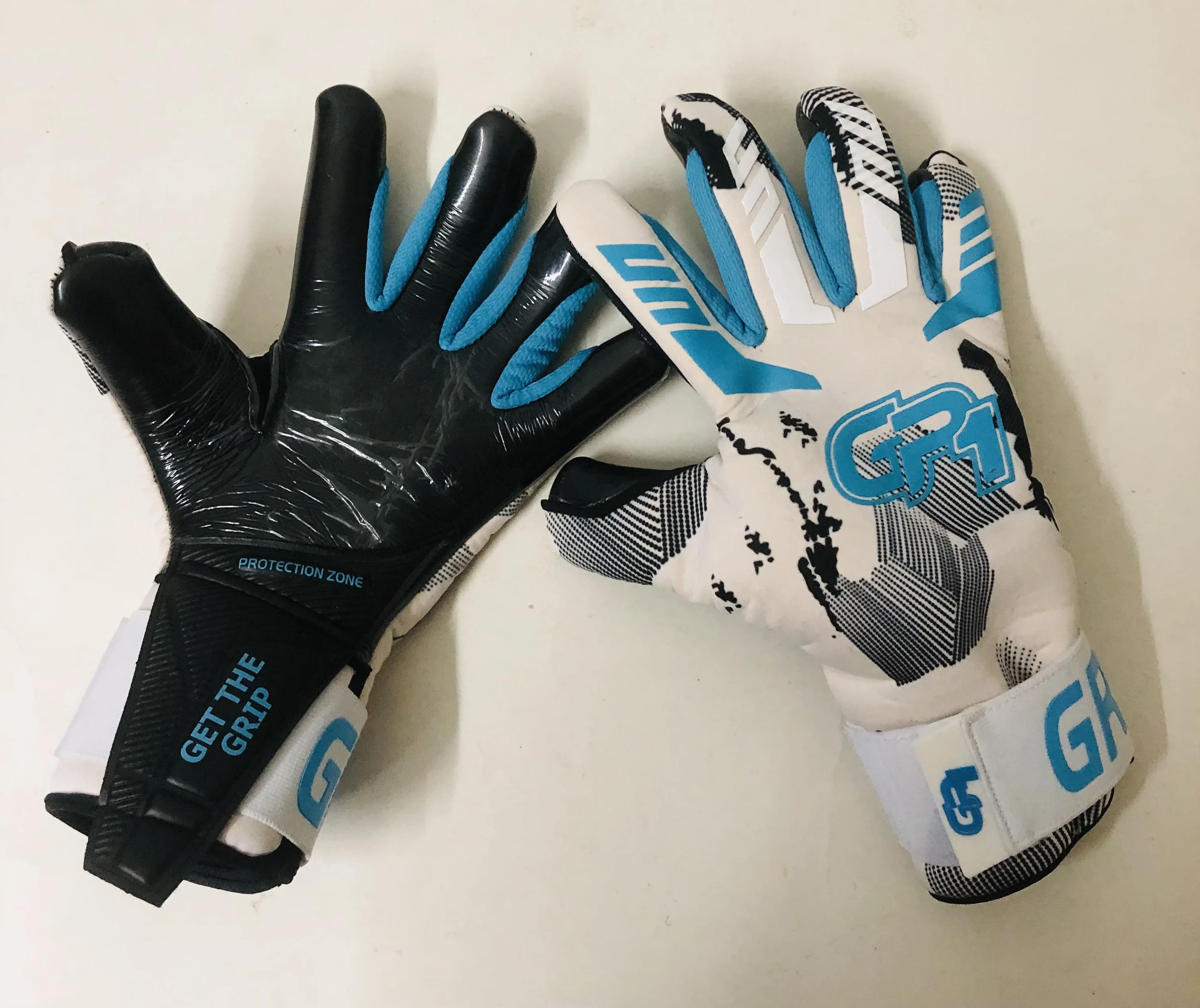 Профессиональные перчатки вратаря/высококачественные немецкие латексные 4 мм