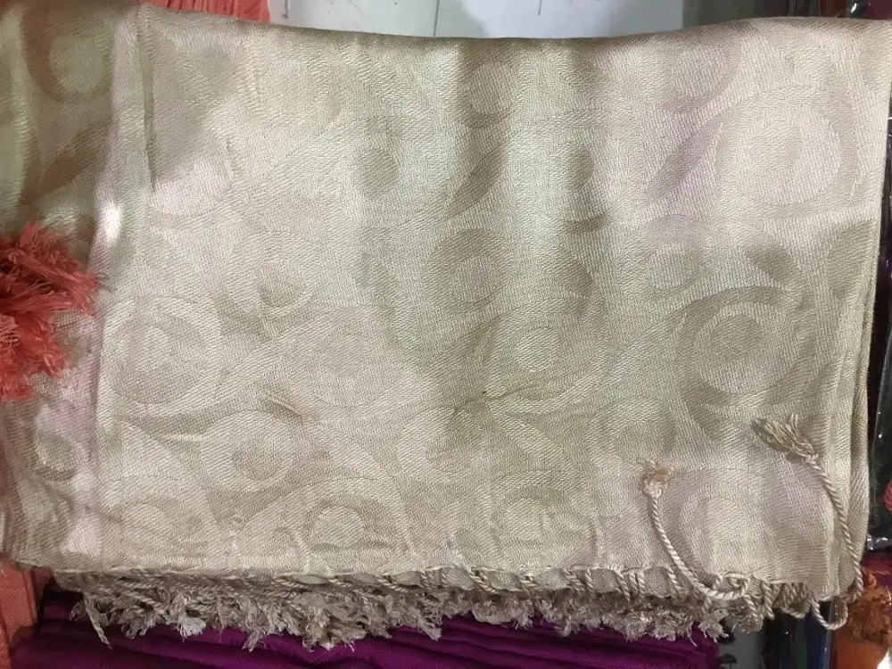 Жаккардовые шали из однотонной вискозы пашмины с индивидуальным дизайном