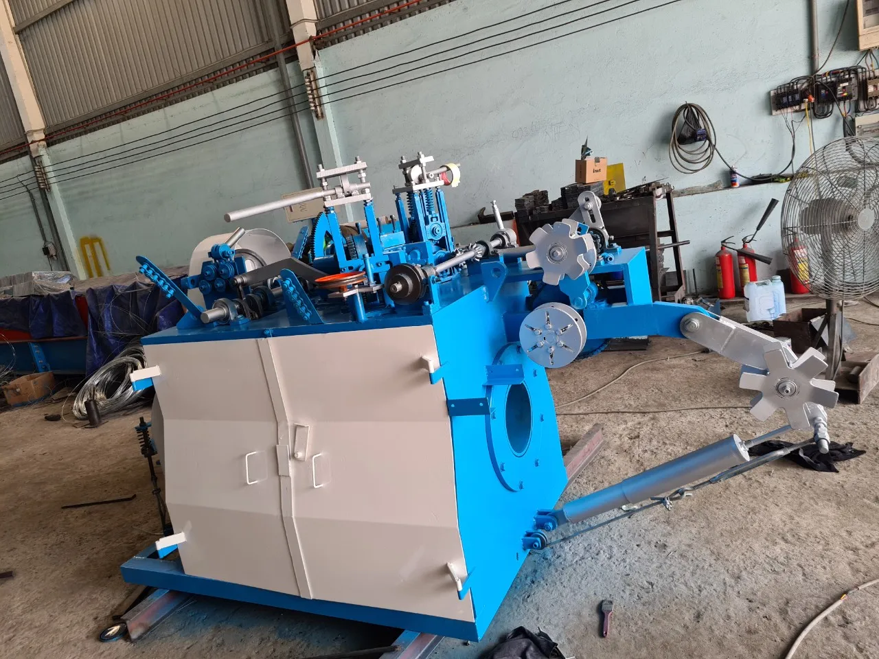 fully automatic double wire chain link fence weaving making machine in cambodia