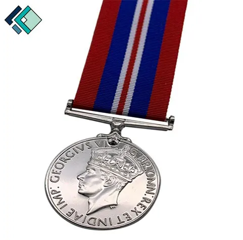 
Technical Exquisite Antique Silver Plated Saint Queen Souvenir Metal Medal with Safty Pin Custom Commemorative Brooch Medal 