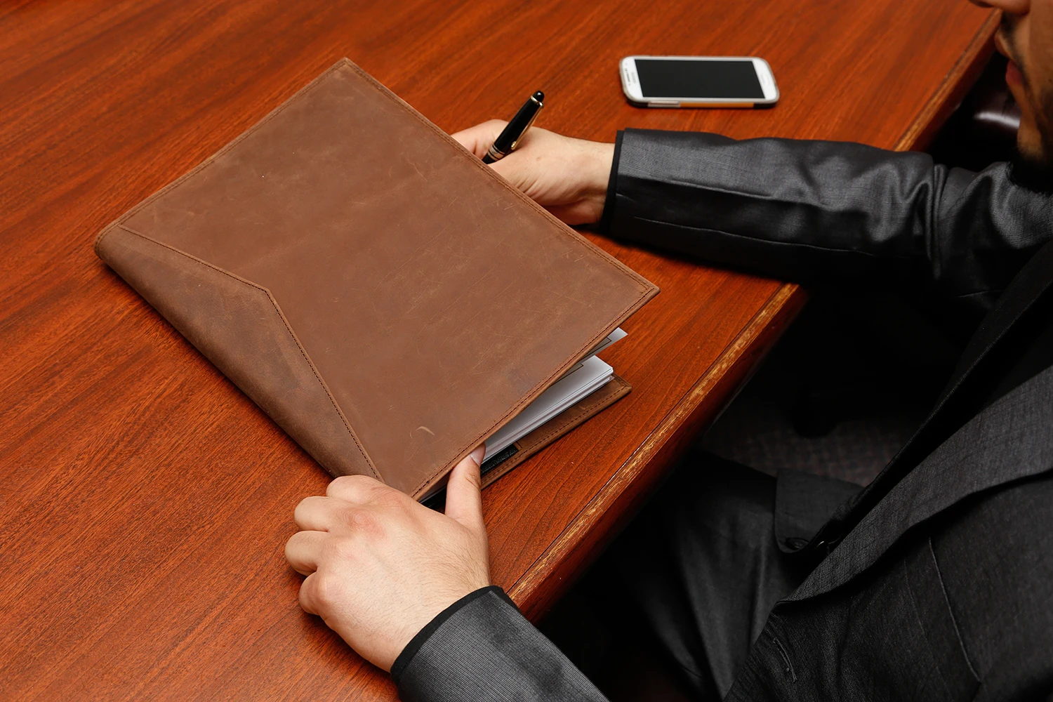 Новый дизайн многофункциональный кошелек чехол для ключей брелок мини-держатель карт из зернистой кожи на молнии мужчин и женщин оптовая продажа